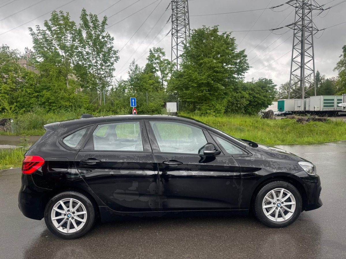 Marke BMW 218d xDrive - هاتشباك: صورة 4 Marke BMW 218d xDrive - هاتشباك: صورة 4