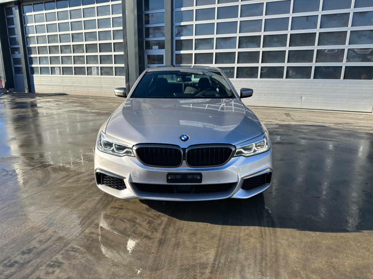 Marke BMW M550D xDrive - سيدان: صورة 2 Marke BMW M550D xDrive - سيدان: صورة 2