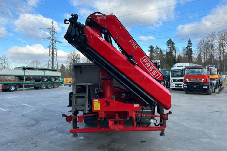 شاحنة قلاب, شاحنة كرين Mercedes-Benz 2551 V8 6x2 Fassi 185-5 Bj.2020: صورة 9