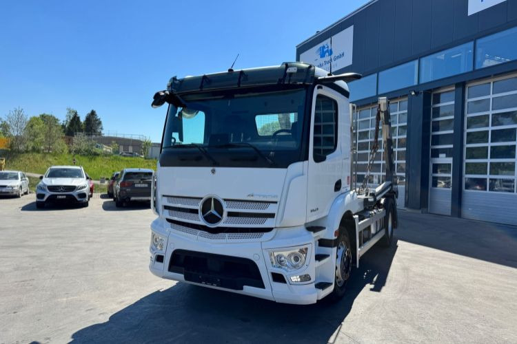 Mercedes-Benz Actros 1843 4x2 Trösch - شاحنة قلاب: صورة 1 Mercedes-Benz Actros 1843 4x2 Trösch - شاحنة قلاب: صورة 1