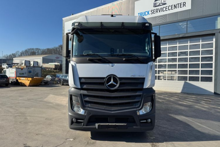 Mercedes-Benz Actros 2545 6x2 - شاحنة ستارة: صورة 2 Mercedes-Benz Actros 2545 6x2 - شاحنة ستارة: صورة 2