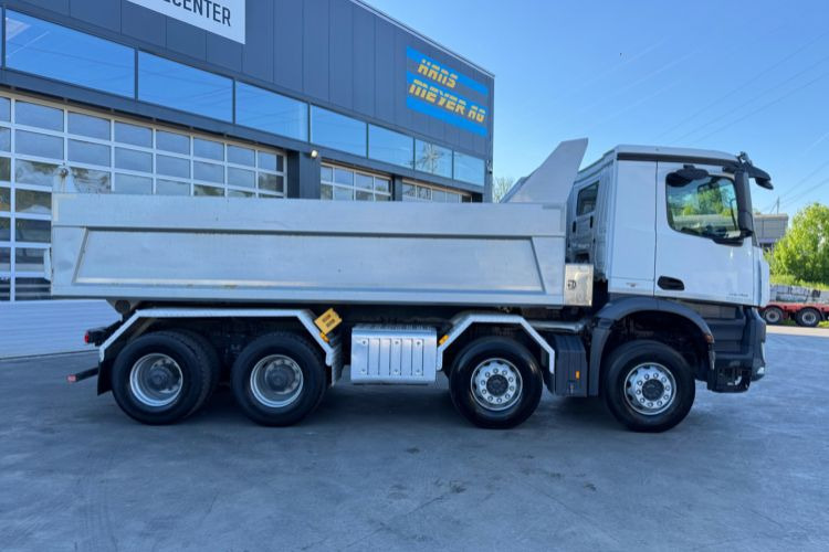 Mercedes-Benz Arocs 3248 8x4 - شاحنة قلاب: صورة 5 Mercedes-Benz Arocs 3248 8x4 - شاحنة قلاب: صورة 5