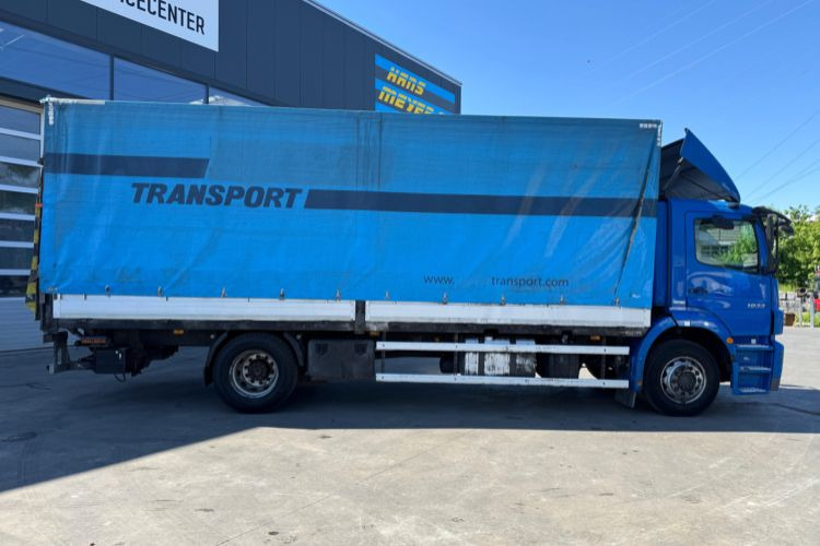 Mercedes-Benz Axor 1833 4x2 - شاحنة ستارة: صورة 4 Mercedes-Benz Axor 1833 4x2 - شاحنة ستارة: صورة 4