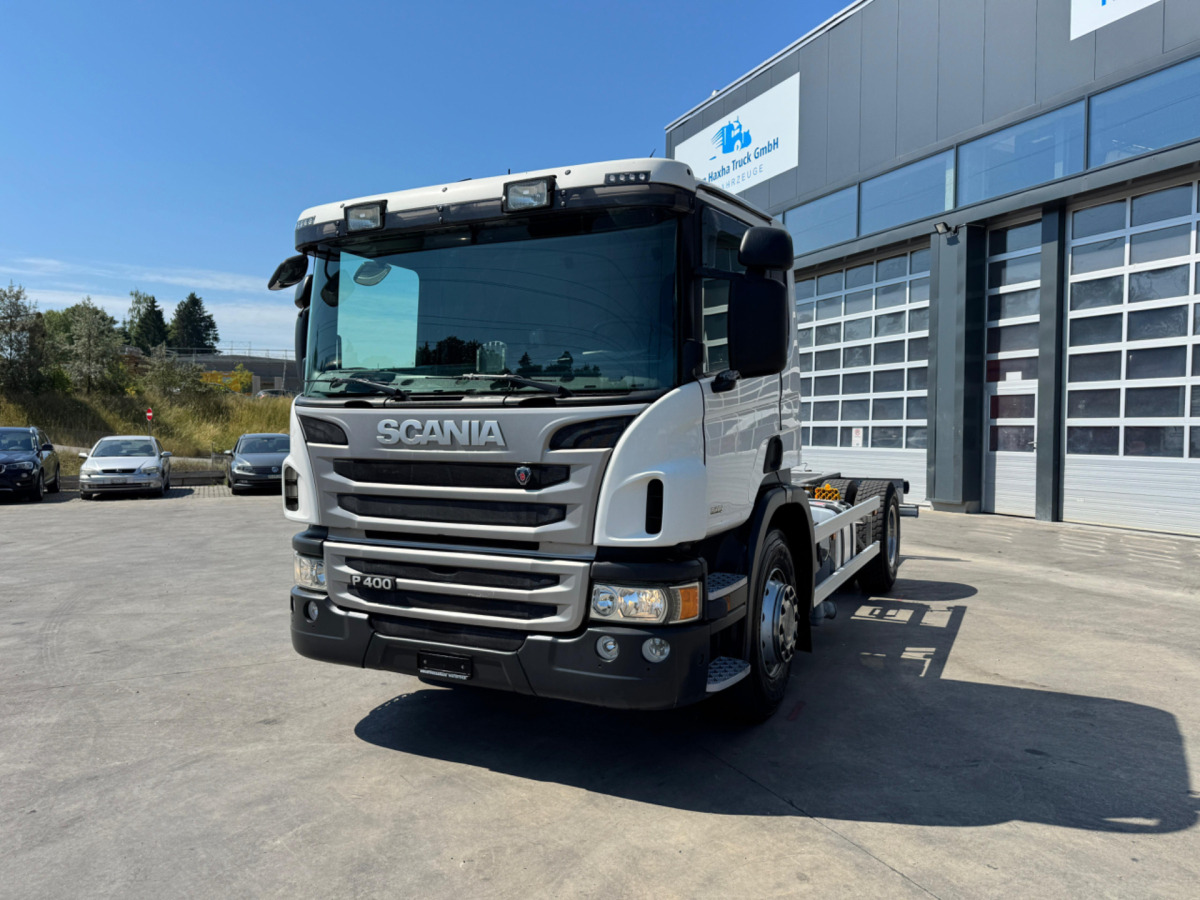 SCANIA P400 4x2 Chassis - شاحنة هيكل كابينة: صورة 1 SCANIA P400 4x2 Chassis - شاحنة هيكل كابينة: صورة 1