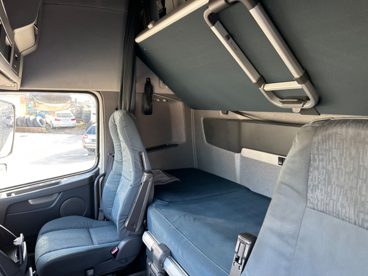 وحدة جر VOLVO FH-420 4x2 Lowdeck: صورة 13