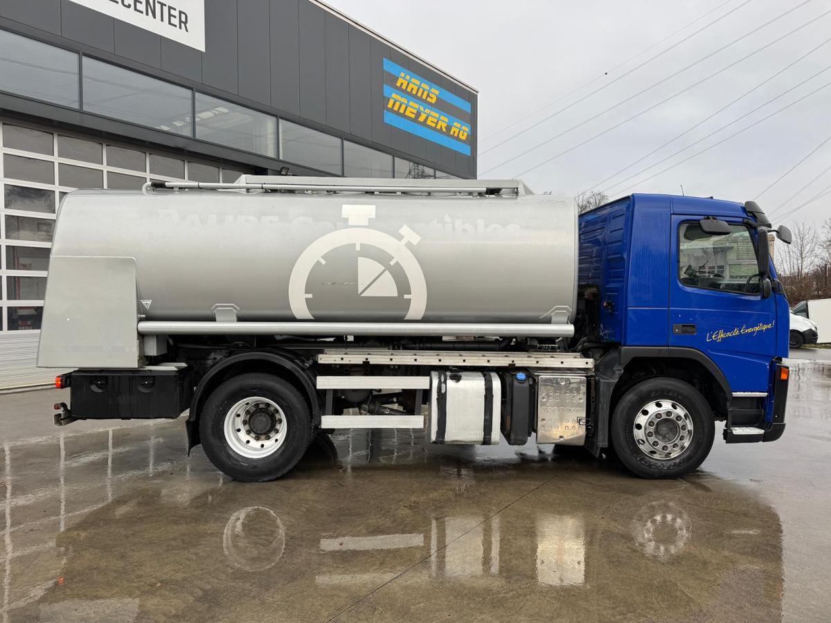 VOLVO FM-440 4x2 Tankwagen 13'500L - شاحنة صهريج: صورة 4 VOLVO FM-440 4x2 Tankwagen 13'500L - شاحنة صهريج: صورة 4