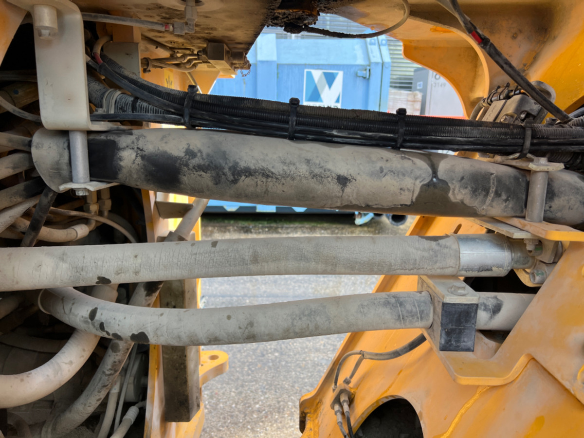 اللودر بعجل VOLVO L180H: صورة 18 اللودر بعجل VOLVO L180H: صورة 18