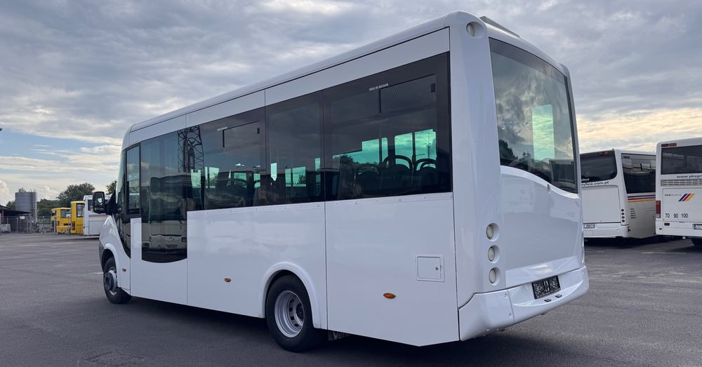 Irisbus Cytios 4/ miejski niskowejściowy/ Klimatyzacja /Cena:83000 zł netto - حافلة سوبربان: صورة 3 Irisbus Cytios 4/ miejski niskowejściowy/ Klimatyzacja /Cena:83000 zł netto - حافلة سوبربان: صورة 3