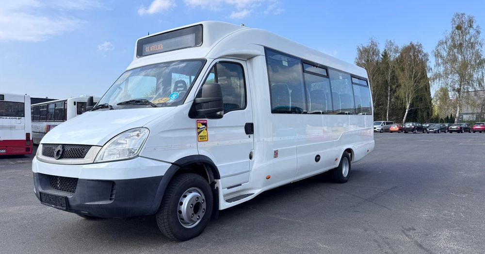 Irisbus Iveco / DURISOTTI / -28miejsc /euro5/ mała klima / winda / 114000 zł netto - حافلة صغيرة, ميكروباص: صورة 2 Irisbus Iveco / DURISOTTI / -28miejsc /euro5/ mała klima / winda / 114000 zł netto - حافلة صغيرة, ميكروباص: صورة 2