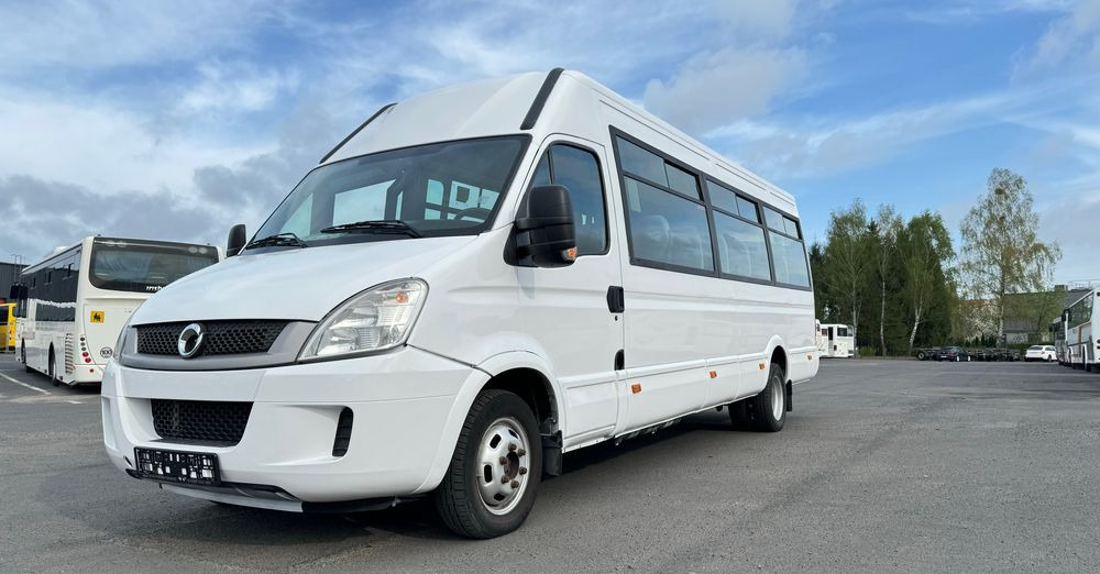 Irisbus Iveco Daily / 23 miejsca / Cena 87000 zł netto - حافلة صغيرة, ميكروباص: صورة 2 Irisbus Iveco Daily / 23 miejsca / Cena 87000 zł netto - حافلة صغيرة, ميكروباص: صورة 2