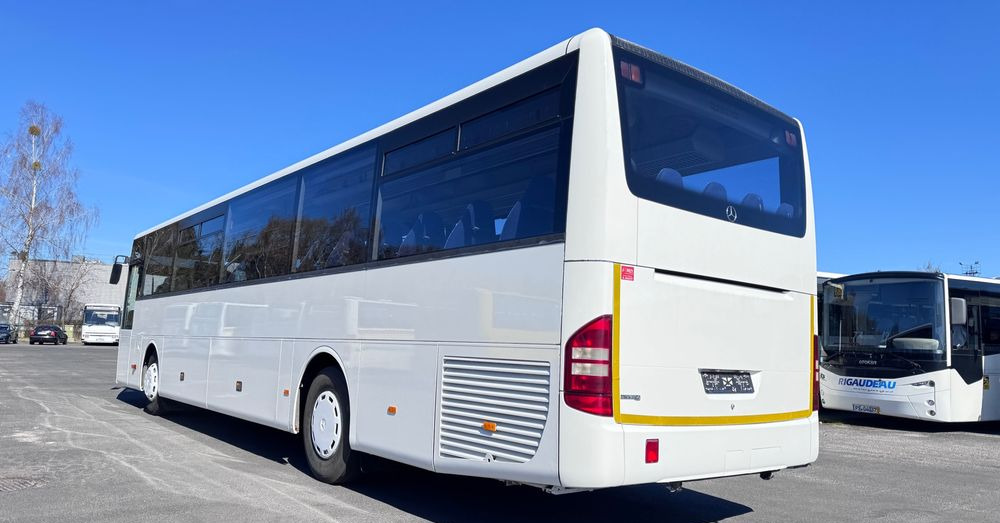 Mercedes-Benz Intouro / Euro 5 / Manual / 59 miejsc / mały przebieg / Cena: 116000 zł netto - حافلة سوبربان: صورة 3 Mercedes-Benz Intouro / Euro 5 / Manual / 59 miejsc / mały przebieg / Cena: 116000 zł netto - حافلة سوبربان: صورة 3