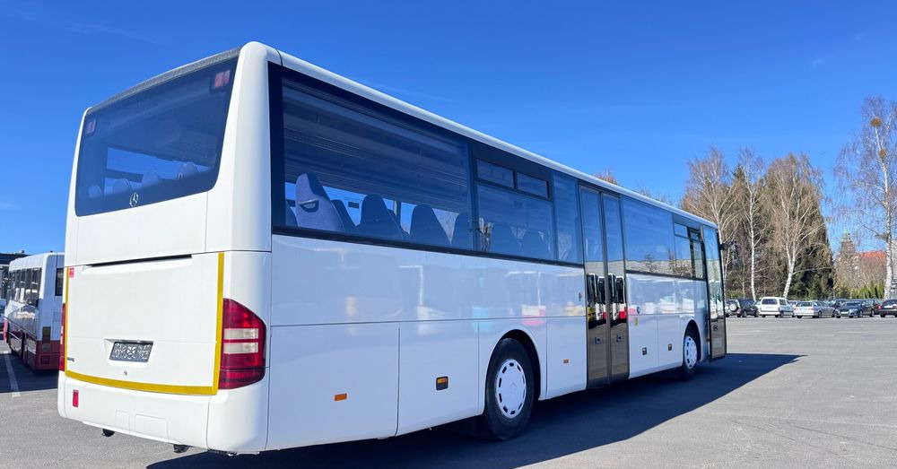 Mercedes-Benz Intouro / Euro 5 / Manual / 59 miejsc / mały przebieg / Cena: 116000 zł netto - حافلة سوبربان: صورة 2 Mercedes-Benz Intouro / Euro 5 / Manual / 59 miejsc / mały przebieg / Cena: 116000 zł netto - حافلة سوبربان: صورة 2
