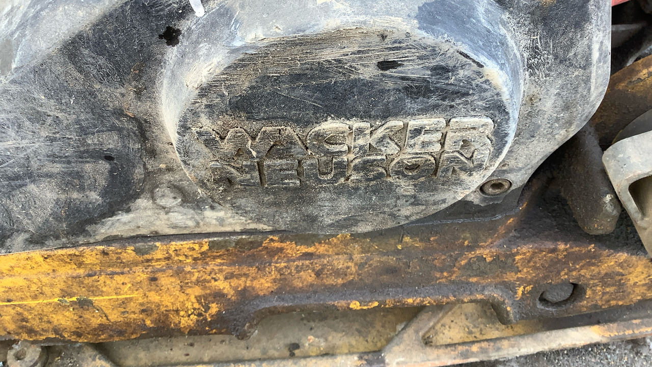 12" WACKER PLATE - معدات البناء: صورة 4 12" WACKER PLATE - معدات البناء: صورة 4