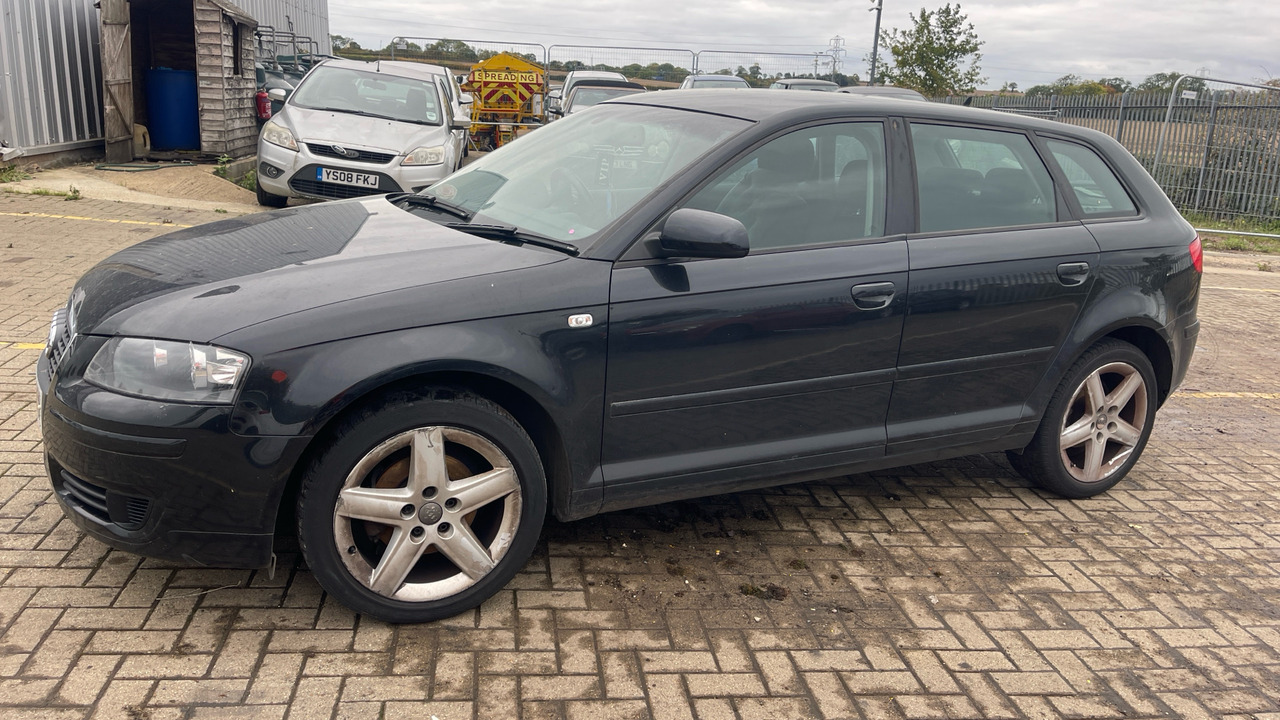 AUDI A3 1.9 TDI - هاتشباك: صورة 2 AUDI A3 1.9 TDI - هاتشباك: صورة 2