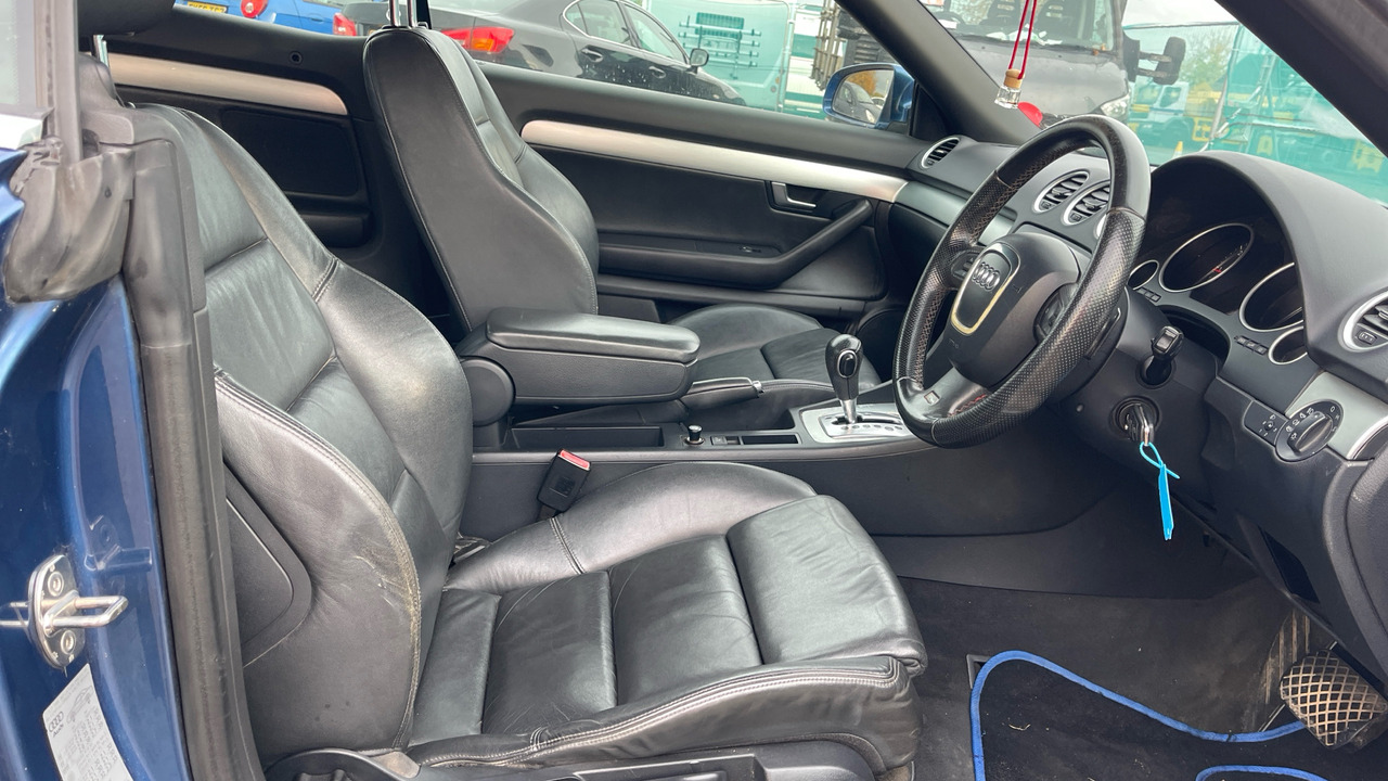 AUDI A4 2.0 TDI - سيارة: صورة 5 AUDI A4 2.0 TDI - سيارة: صورة 5