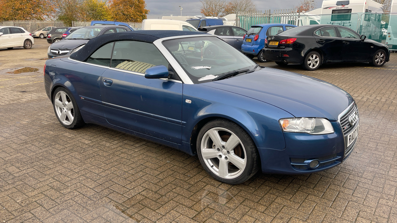 AUDI A4 2.0 TDI - سيارة: صورة 1 AUDI A4 2.0 TDI - سيارة: صورة 1