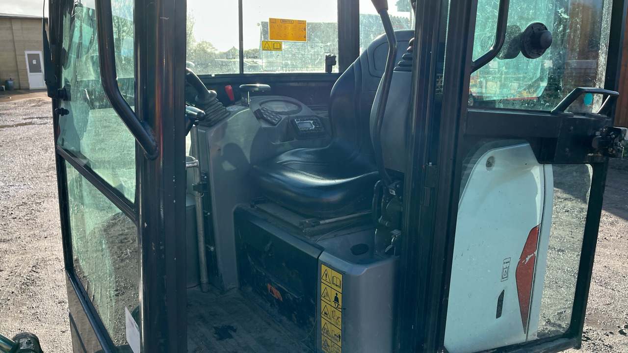 BOBCAT E17 - حفارة مُصَّغرة: صورة 5 BOBCAT E17 - حفارة مُصَّغرة: صورة 5