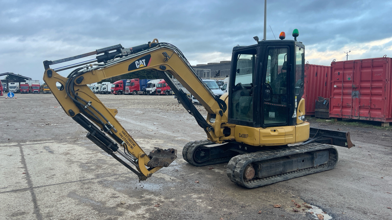 CATERPILLAR 305E2 - حفارة مُصَّغرة: صورة 1 CATERPILLAR 305E2 - حفارة مُصَّغرة: صورة 1