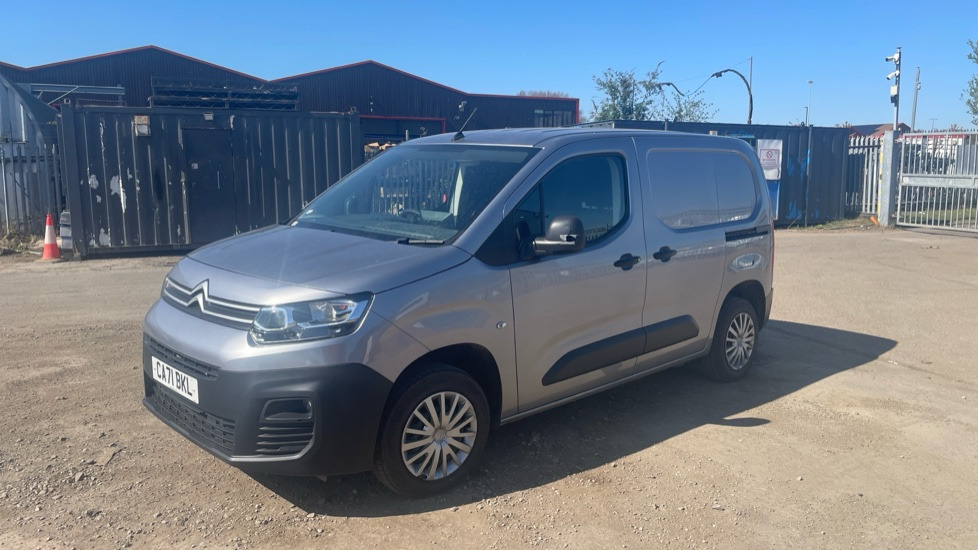 CITROEN BERLINGO 1.5 BlueHDi 650Kg Enterprise Pro 75ps - فان: صورة 3 CITROEN BERLINGO 1.5 BlueHDi 650Kg Enterprise Pro 75ps - فان: صورة 3