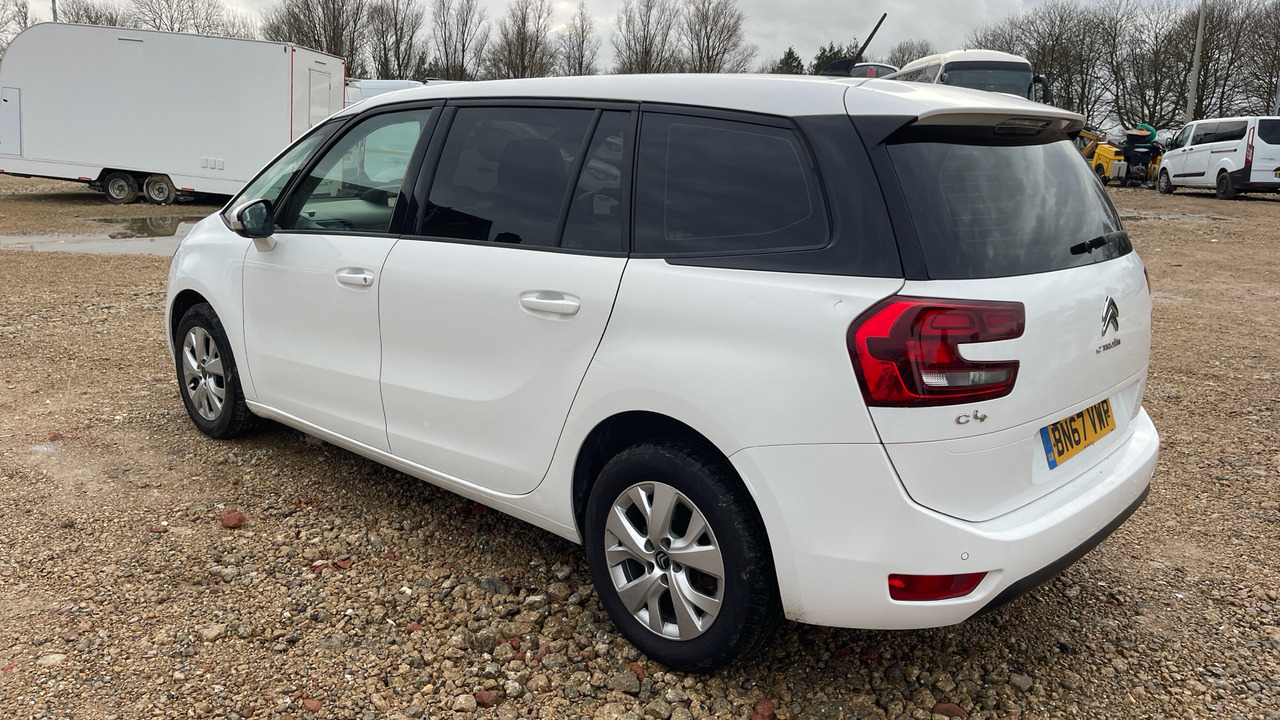 CITROEN GRAND C4 PICASSO 1.6 BLUE HDI 100PS - سيارة: صورة 3 CITROEN GRAND C4 PICASSO 1.6 BLUE HDI 100PS - سيارة: صورة 3