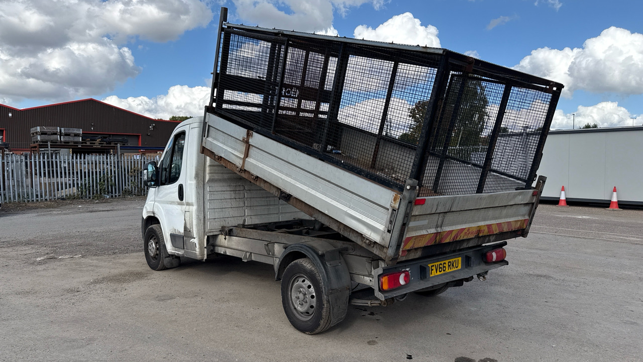 CITROEN RELAY 35 2.2 HDi Tipper 130ps - قلاب صغير: صورة 3 CITROEN RELAY 35 2.2 HDi Tipper 130ps - قلاب صغير: صورة 3