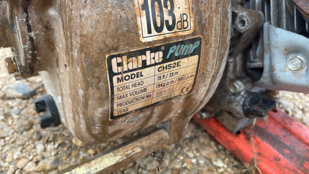 CLARKE CHS2E WATER PUMP - معدات البناء: صورة 3 CLARKE CHS2E WATER PUMP - معدات البناء: صورة 3