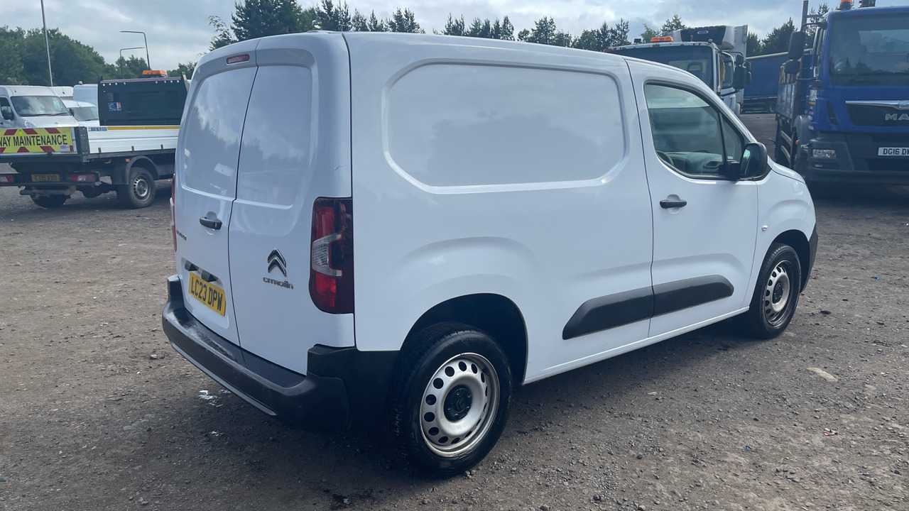 Citroen Berlingo 1.5 BlueHDi 1000Kg Enterprise Ed 100ps 6 Speed S/S - فان المدمجة: صورة 4 Citroen Berlingo 1.5 BlueHDi 1000Kg Enterprise Ed 100ps 6 Speed S/S - فان المدمجة: صورة 4
