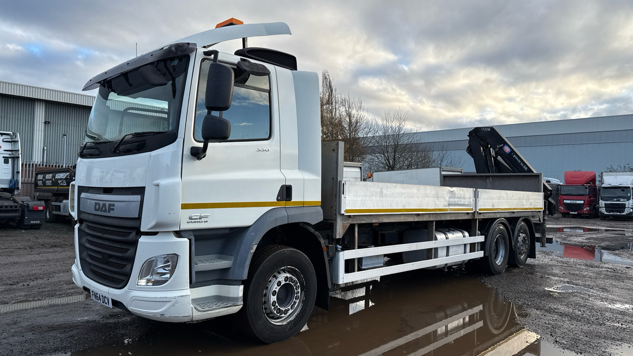 DAF CF 330 - شاحنات مسطحة, شاحنة كرين: صورة 2 DAF CF 330 - شاحنات مسطحة, شاحنة كرين: صورة 2