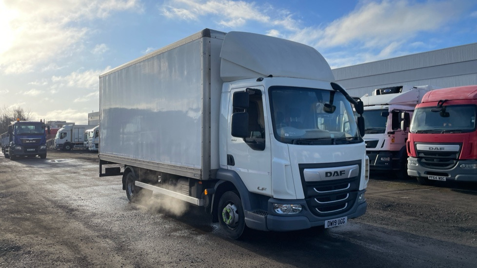 DAF LF 180 - شاحنة مقفلة: صورة 1 DAF LF 180 - شاحنة مقفلة: صورة 1