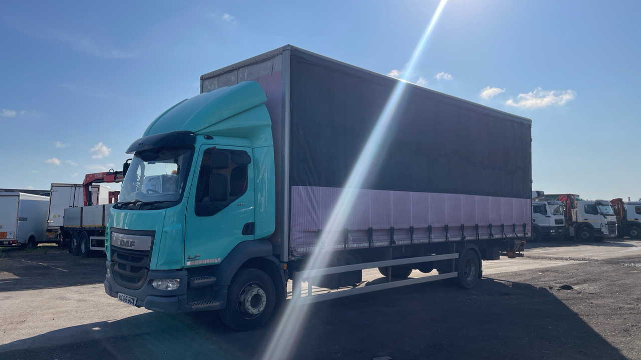 DAF LF 210 - شاحنة ستارة: صورة 2 DAF LF 210 - شاحنة ستارة: صورة 2