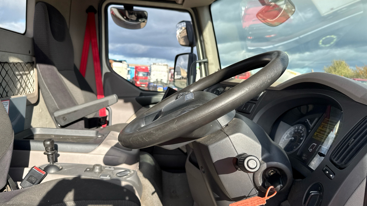DAF LF 220 - شاحنات مسطحة: صورة 5 DAF LF 220 - شاحنات مسطحة: صورة 5