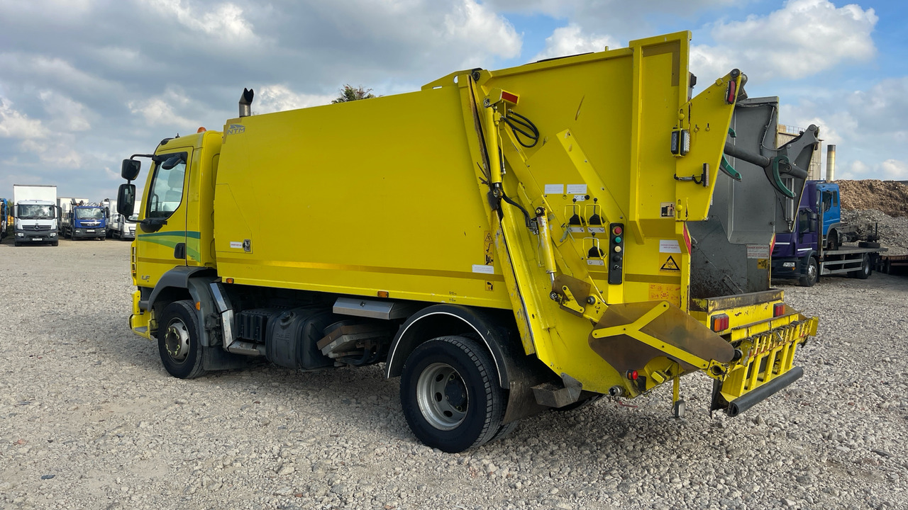 DAF LF 220 - شاحنة النفايات: صورة 3 DAF LF 220 - شاحنة النفايات: صورة 3