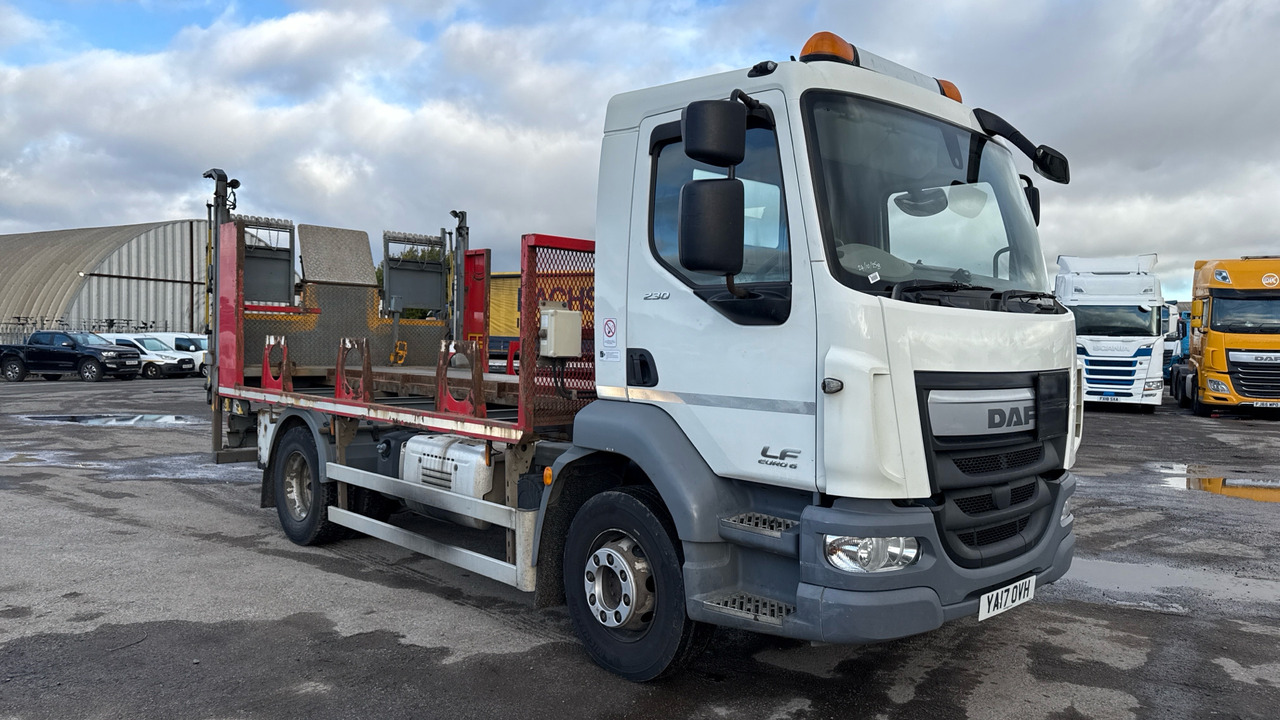 DAF LF 230 - شاحنات مسطحة: صورة 1 DAF LF 230 - شاحنات مسطحة: صورة 1