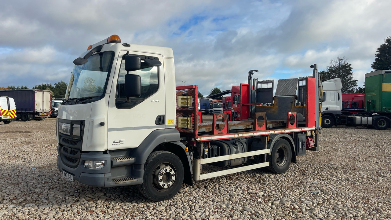 DAF LF 230 - شاحنات مسطحة: صورة 2 DAF LF 230 - شاحنات مسطحة: صورة 2