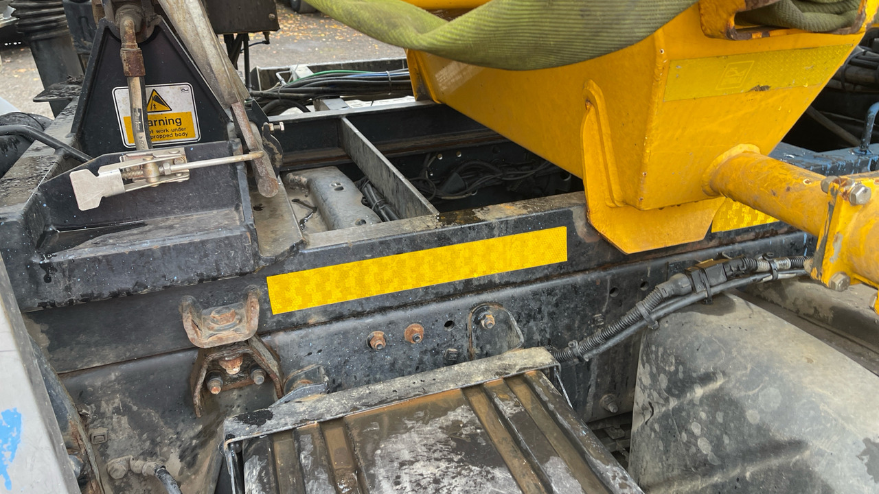 شاحنة الشفط DAF LF 260: صورة 13 شاحنة الشفط DAF LF 260: صورة 13