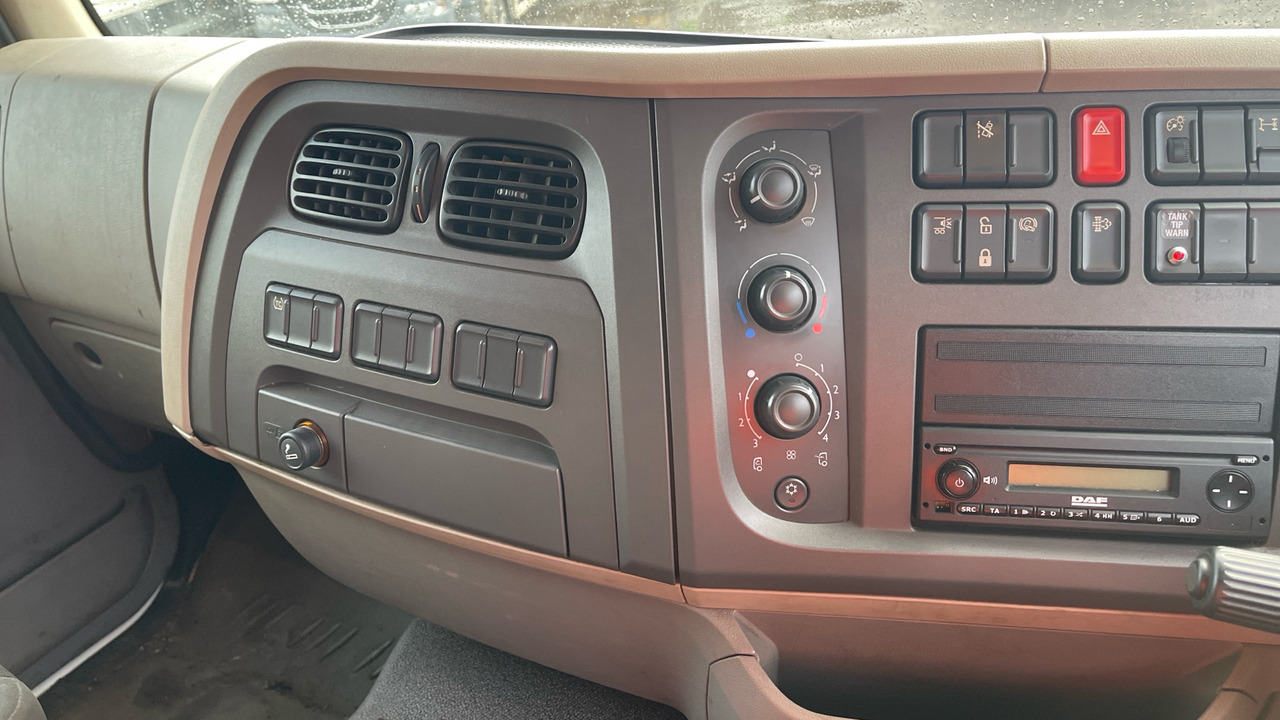 شاحنة الشفط DAF LF 260: صورة 7 شاحنة الشفط DAF LF 260: صورة 7