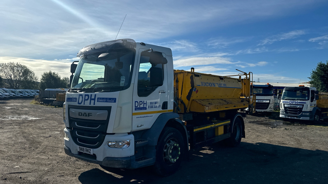 DAF LF 280 - آلة أسفلت: صورة 2 DAF LF 280 - آلة أسفلت: صورة 2