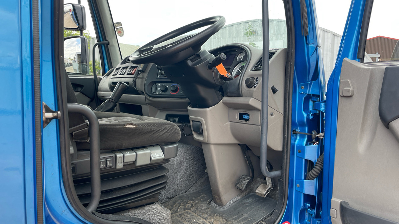 DAF LF 45.210 - شاحنات مسطحة, شاحنة كرين: صورة 5 DAF LF 45.210 - شاحنات مسطحة, شاحنة كرين: صورة 5