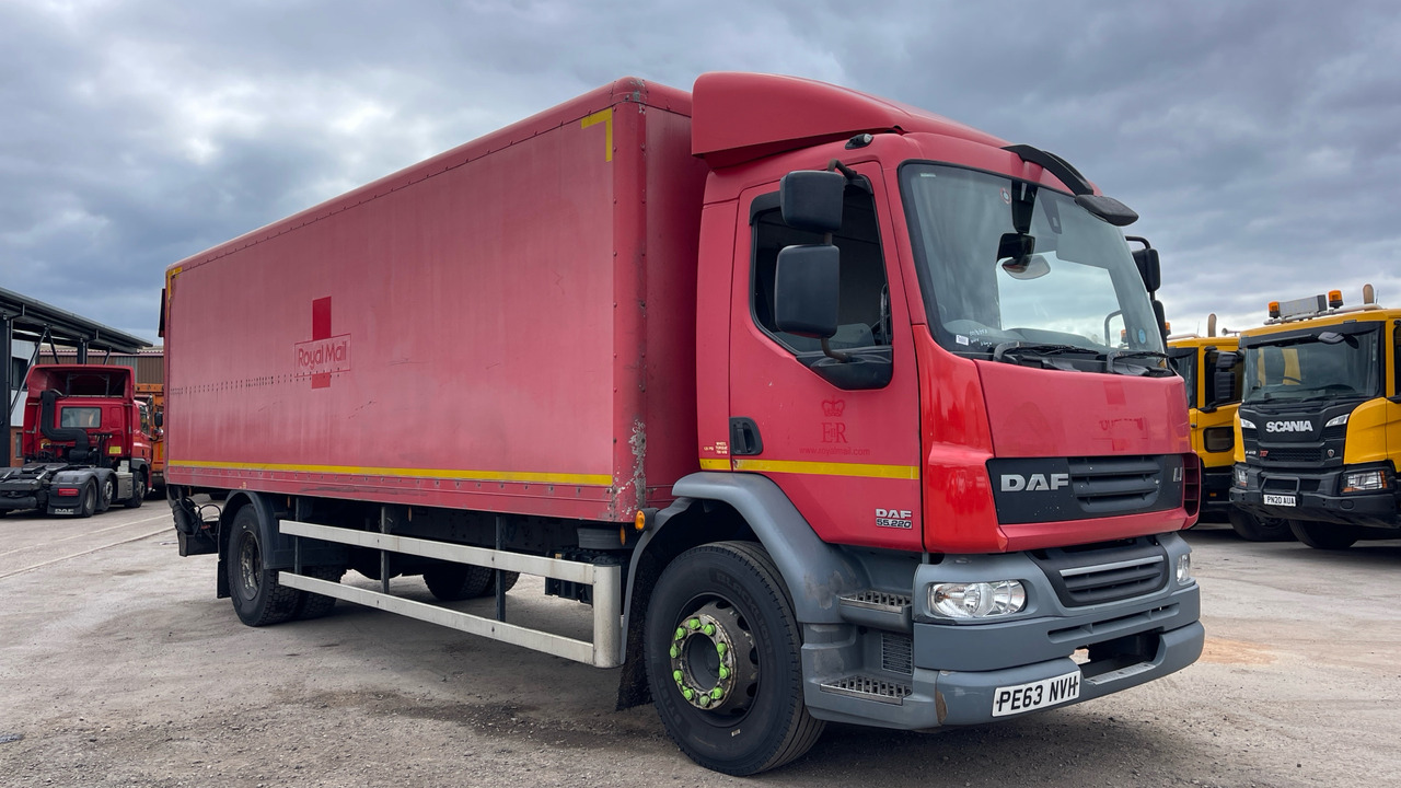 DAF LF 55.220 - شاحنة مقفلة: صورة 1 DAF LF 55.220 - شاحنة مقفلة: صورة 1