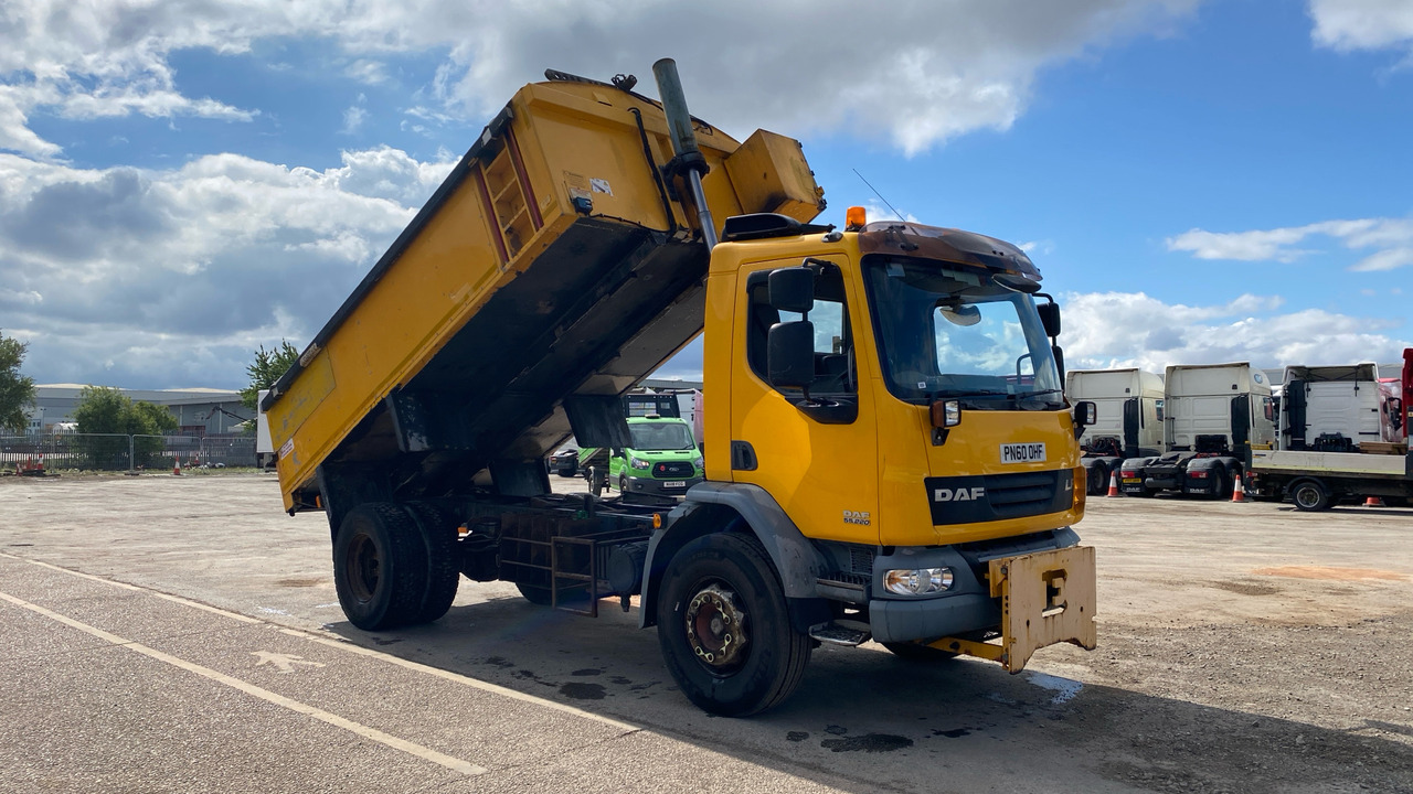 DAF LF 55.220 - شاحنة قلاب: صورة 1 DAF LF 55.220 - شاحنة قلاب: صورة 1