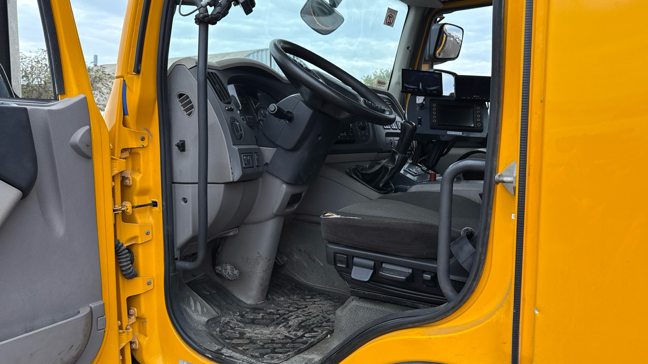 DAF LF - سياره كنس شوارع: صورة 5 DAF LF - سياره كنس شوارع: صورة 5