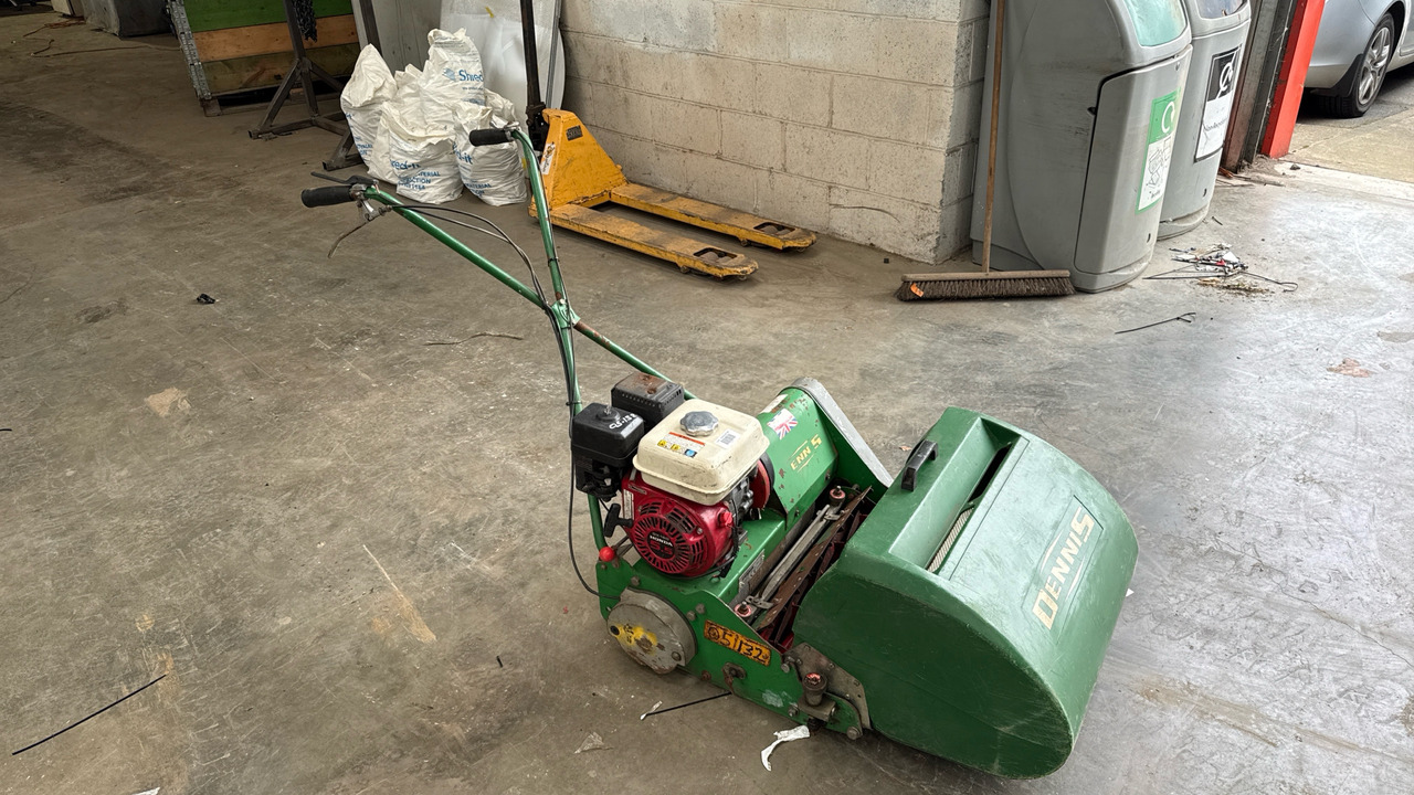 جزازة أعشاب الحدائق DENNIS FT510 PEDESTRIAN CYLINDER MOWER WITH 9K UNIT AND GRASS BOX: صورة 1