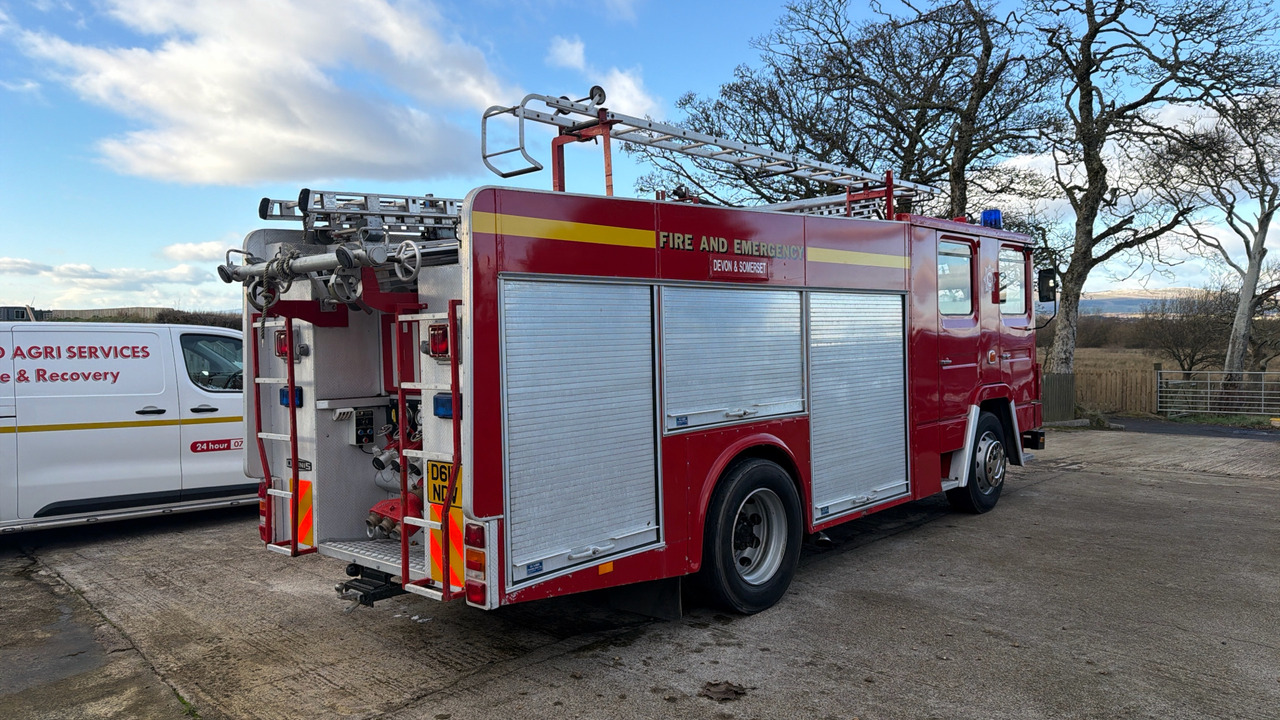 DENNIS RS 135 - سيارة إطفاء: صورة 4 DENNIS RS 135 - سيارة إطفاء: صورة 4