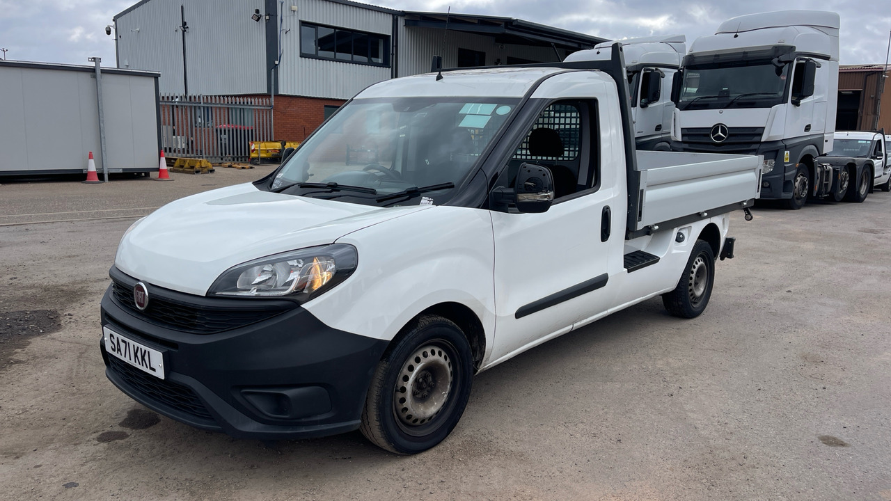 FIAT DOBLO CARGO 16V 1.6 MULTIJET - شاحنة مفتوحة: صورة 2 FIAT DOBLO CARGO 16V 1.6 MULTIJET - شاحنة مفتوحة: صورة 2