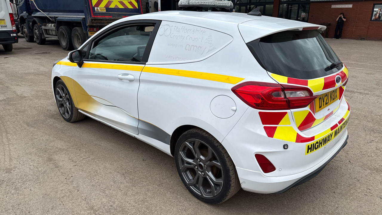 FORD FIESTA 1.0 MHEV Sport - سيارة: صورة 3 FORD FIESTA 1.0 MHEV Sport - سيارة: صورة 3