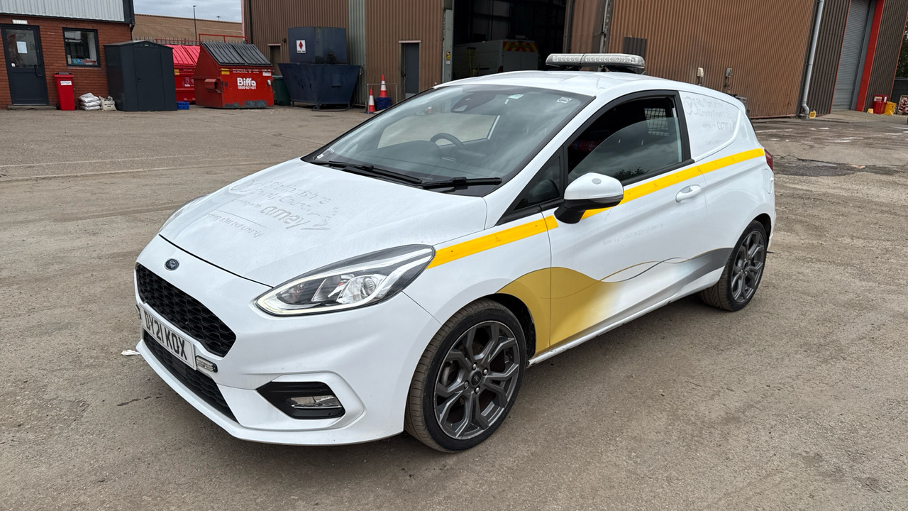 FORD FIESTA 1.0 MHEV Sport - سيارة: صورة 2 FORD FIESTA 1.0 MHEV Sport - سيارة: صورة 2