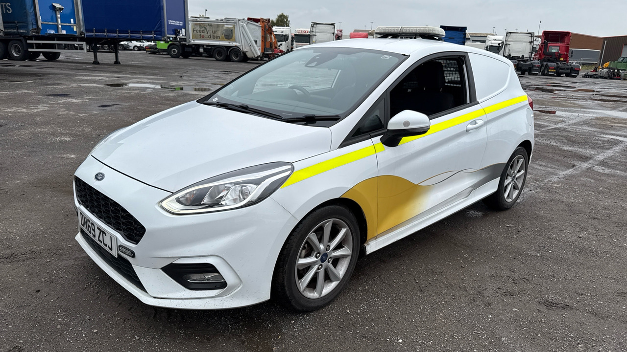 FORD FIESTA 1.5 TDCi 85PS - سيارة: صورة 2 FORD FIESTA 1.5 TDCi 85PS - سيارة: صورة 2