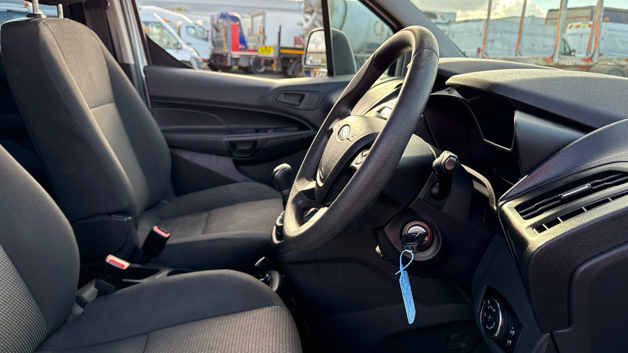 FORD GRAND TOURNEO CONNECT 1.5 TDCI - سيارة: صورة 5 FORD GRAND TOURNEO CONNECT 1.5 TDCI - سيارة: صورة 5