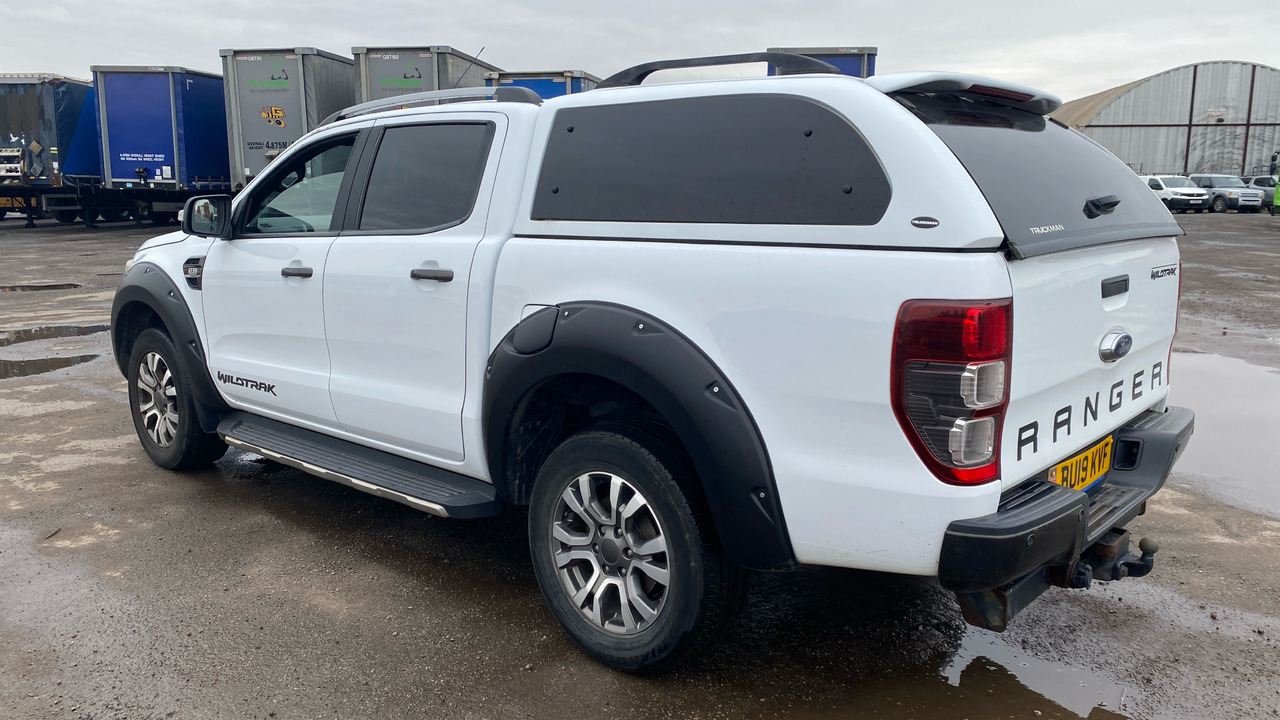 FORD RANGER Wildtrak 3.2 TDCi 200PS - شاحنة البيك أب, الشاحنات الصغيرة كابينة مزدوجة: صورة 3 FORD RANGER Wildtrak 3.2 TDCi 200PS - شاحنة البيك أب, الشاحنات الصغيرة كابينة مزدوجة: صورة 3
