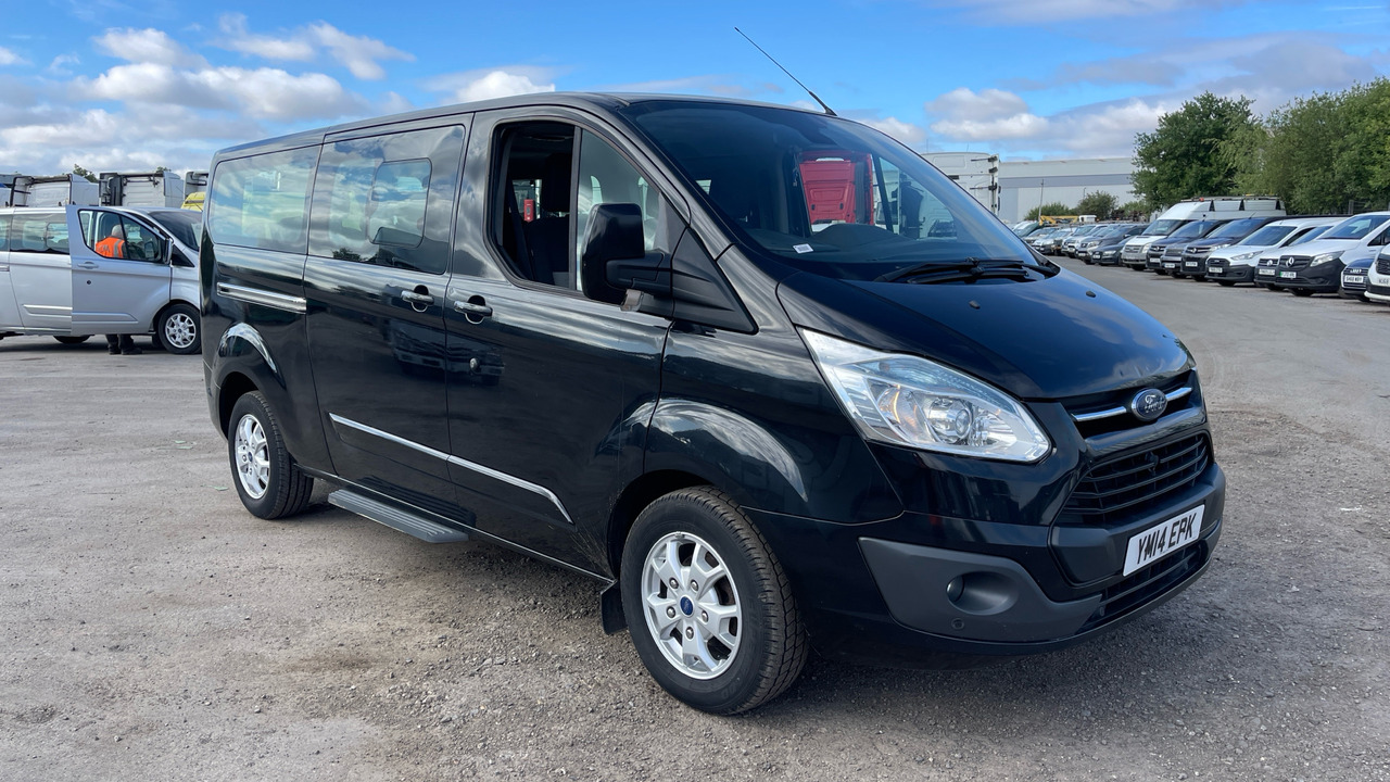 FORD TOURNEO CUSTOM 300 2.2 TDCi 125PS - حافلة صغيرة, ميكروباص: صورة 1 FORD TOURNEO CUSTOM 300 2.2 TDCi 125PS - حافلة صغيرة, ميكروباص: صورة 1